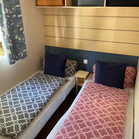 別荘 Les Mobilhomes D'edit - Pour 2 A 12 Personnes Boofzheim